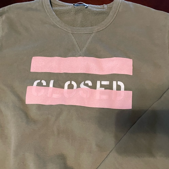 Closed Sweatshirt - Picture 2 of 3